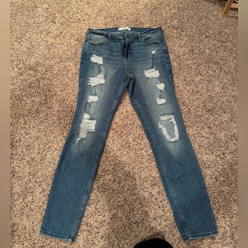 33X31 17R Hollister